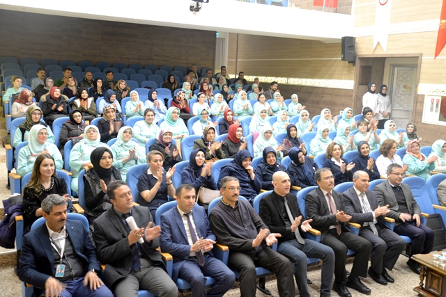 Hastane çalışanlarına eğitim verildi
