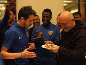 Tiago Loqes’in doğum günü kutlandı