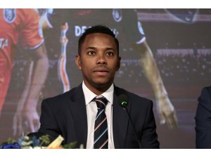 Robinho, resmen Medipol Başakşehir'de