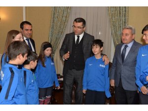 Pal-Kar Spor Kulübü’nden Vali Memiş’e ziyaret