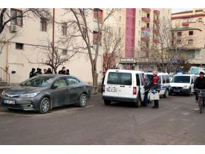 14 yaşındaki çocuk annesini av tüfeğiyle kazara vurdu