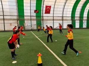 Balıkesir’de  Göztepe Futbol Okulu Açıldı