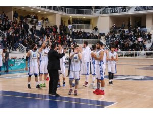 Denizli Basket sezonu lider tamamladı