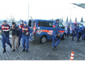 Jandarmadan İzmir’de dev uyuşturucu operasyonu: 46 gözaltı