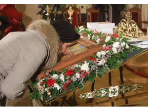 Balkanlar'da yaşayan Ortodokslar Noel'i kutluyor