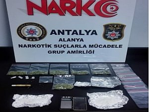 Evdeki uyuşturucu narkotik köpeğine takıldı