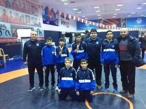 Yunusemreli güreşçiler Ankara’dan derecelerle döndü