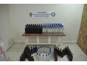 Kahramanmaraş’ta 160 şişe sahte içki ve 800 kilo tütün ele geçirildi