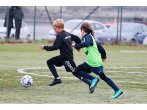 Efe, Beşiktaş’ta parlıyor