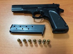 Aydın’da 2 adet ruhsatsız tabanca ve tarihi eser ele geçirildi