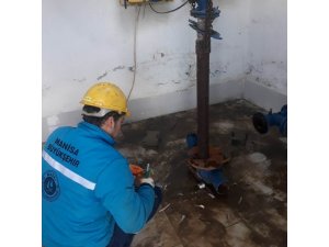 Hırsızlar sondaj binalarına dadandı