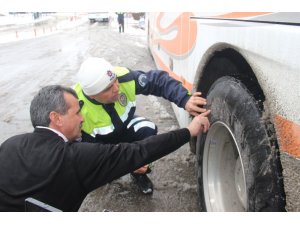 Konya’da otobüslere kış lastiği denetimi