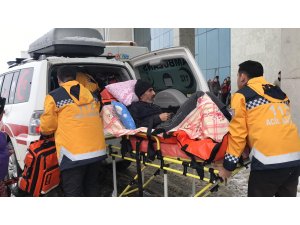 Mahsur kalan hastanın imdadına 112 ekipleri yetişti