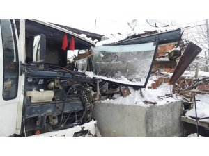 Buzlanma kazaya sebep oldu : 1 yaralı