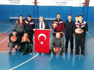 Develi’de spora engel yok
