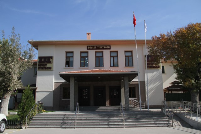 Konya Halkevi ücretsiz hizmet yaptı