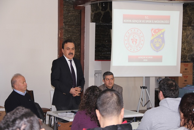 Ersöz Antrenörlerle Değerlendirme Toplantısı Yaptı