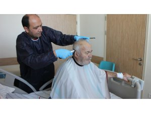 Karaman Devlet Hastanesinin hastalara ücretsiz berber hizmeti