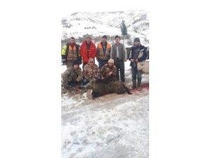 İznikli çiftçilerden domuz avı