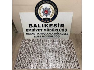 Kargodan bin 848 adet uyuşturucu hap çıktı