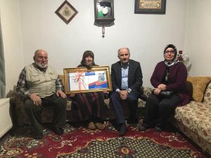 Vali Meral’in şehit ailesi ziyareti