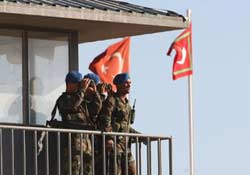 Mehmetçik PKK yolu gözlüyor