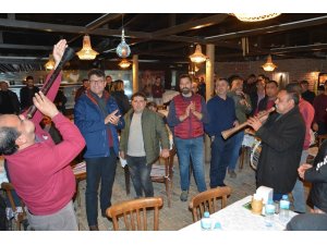 Mehmet Tosun’u davul, zurnayla karşıladılar