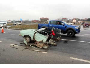 Tekirdağ'da otomobille cip çarpıştı: 1 ölü, 2 yaralı