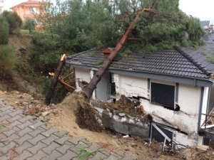 Balıkesir’de heyelan