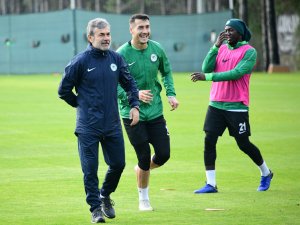 Konyaspor günü tek antrenmanla tamamladı