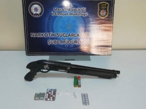 Malatya’da uyuşturucu tacirlerine şafak baskını