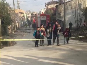 Suriyeli ailenin kaldığı ev cayır cayır yandı