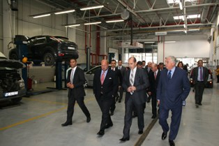 Koç, öğrencilerin sorularını yanıtladı