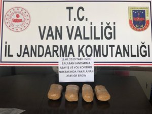 Van’da 2 kilo 436 gram eroin ele geçirildi