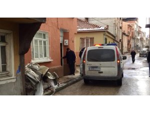 Muhtara tokat atıp kaçtılar