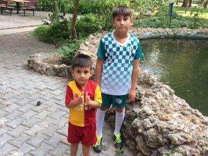 Servisin çarptığı 12 yaşındaki öğrenci hayata tutunamadı