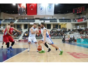 Denizli Basket yoluna firesiz devam ediyor