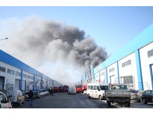 Mobilya atölyesinde yangın