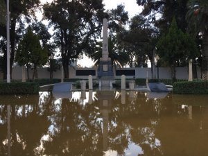 İzmir’de şehitlik sular altında kaldı