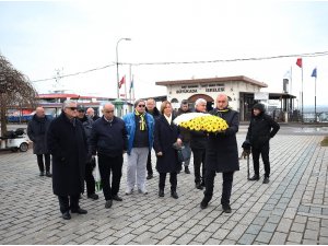 Lefter Küçükandonyadis mezarı başında anıldı