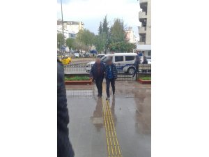 Kuşadası’nda kalorifer peteklerini çalan hırsız yakalandı