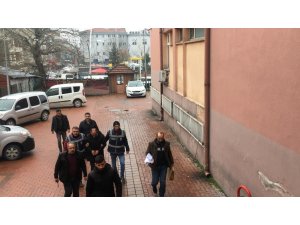 Tartıştığı karısını bıçaklayarak öldürdü