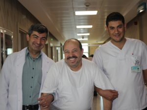 Kırılan kalça kemikleri 30 vidayla birleştirildi