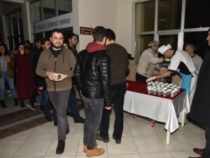 NEÜ’de sınavlara hazırlanan öğrencilere çorba ikramı