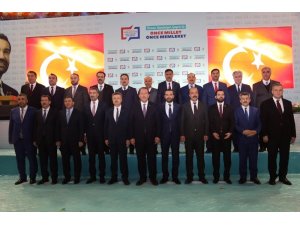 AK Parti Elazığ’da başkan adaylarını tanıttı