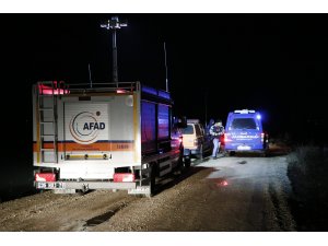 İzmir'de ördek avına çıkan avcıların kayığı battı: 2 ölü