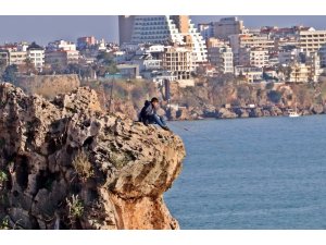 Falezlerde ölümüne olta