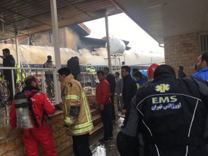 İran’da düşen uçakta 1 yaralı, 14 ölü