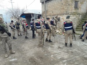Jandarma cinayet silahını arıyor