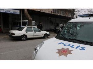 Yalnız yaşayan taksici ölü bulundu